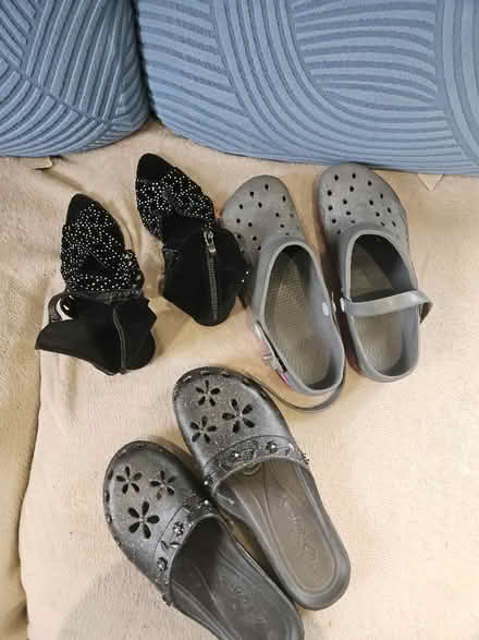 Photo of free Size 7 clogs/sandals (Oxford OX4) #1