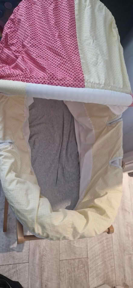 Photo of free Moses basket (Streatham SW16) #2