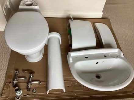 Photo of free Pedestal Washbasin & Toilet (Cawton YO62) #1