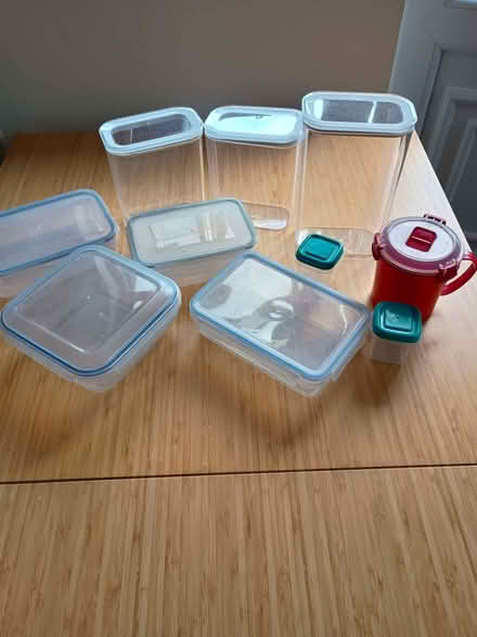 Photo of free resealable food containers various (Bridge of Allan FK9) #1