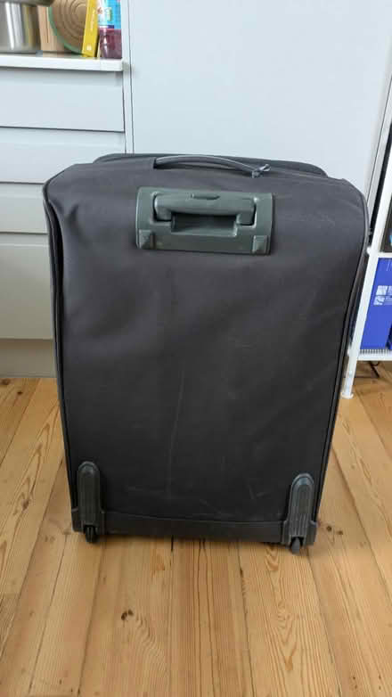 Photo of free Samsonite suitcase (Moyser Road SW16) #4