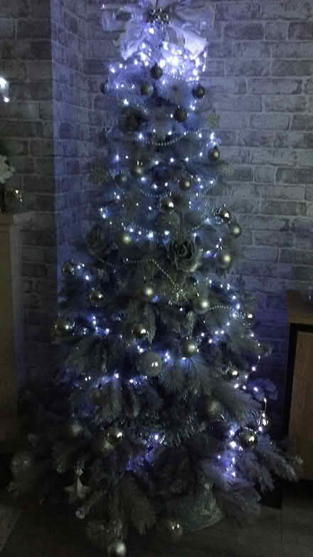 Photo of free Grey glitter Christmas tree (SS7) #1