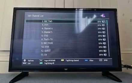 Photo of free 32" smart tv (Barnes SW13) #2