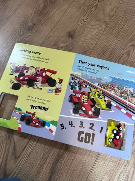 Photo of free Usborne Wind-up Racing Car book (Carnforth LA5) #2