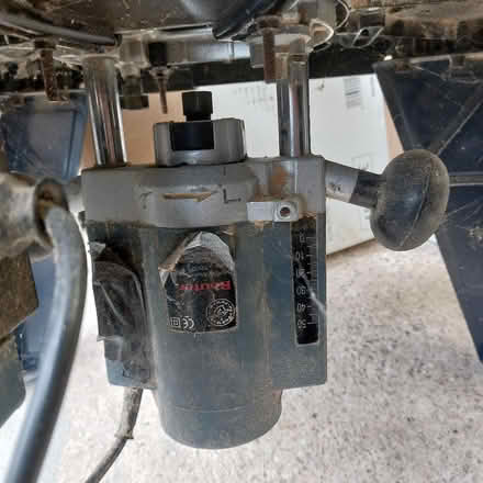 Photo of free Router and table (Kendal LA9) #3