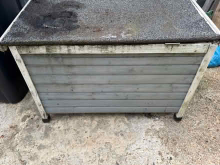 Photo of free Cat or dog house (Maylands HP2) #1