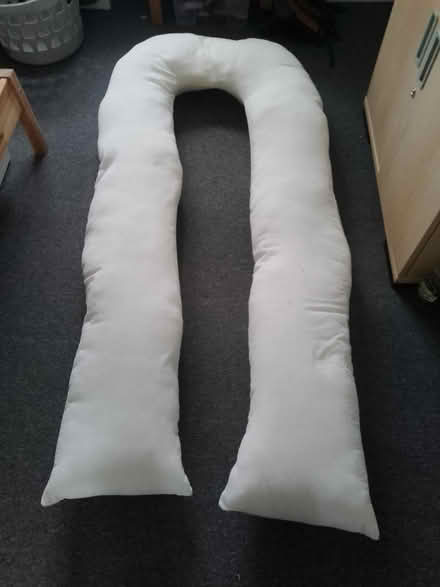 Photo of free Pregnancy pillow (DA8 Erith) #1