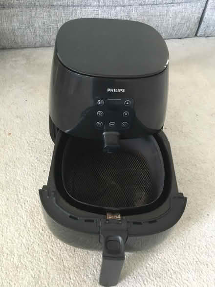 Photo of free Philip’s air fryer (Chelmer Village CM2) #2