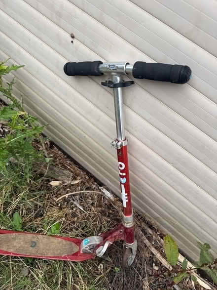 Photo of free Kids microscooter (Hamm Court TW17) #1