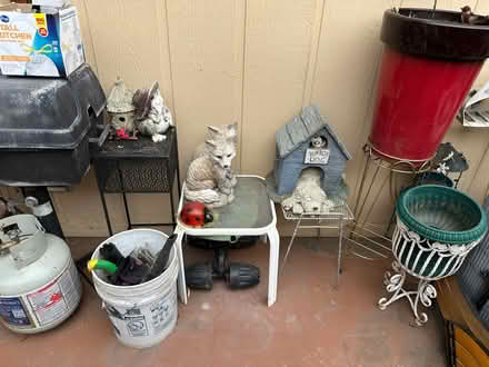 Photo of free Garden pots and decor (8th and Simms) #2