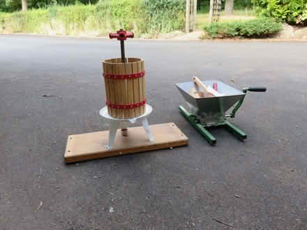 Photo of free Apple Pulper and Press (Hook-a-Gate SY3) #1