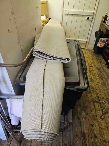 Photo of free Carpet off-cuts (Bloxham OX15) #1