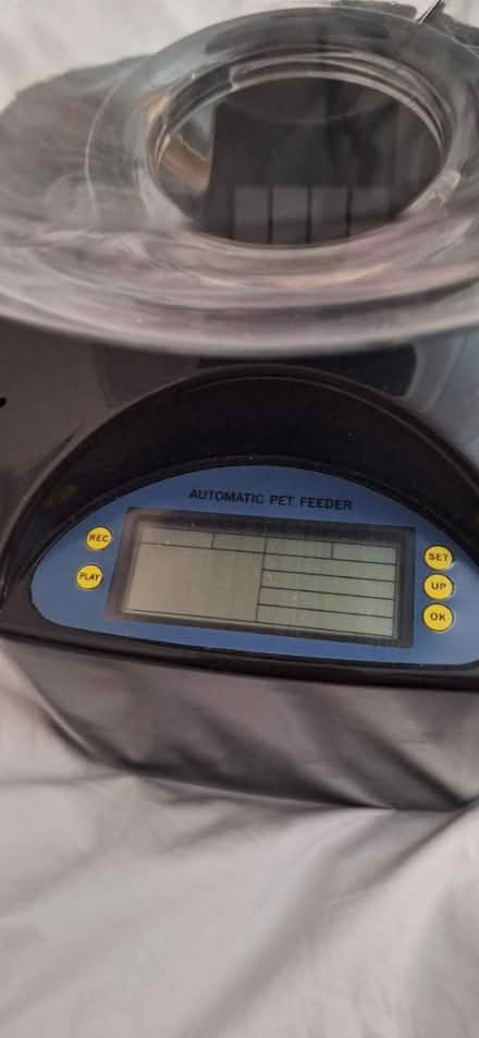 Photo of free Automatic pet feeder (Welling DA16) #2