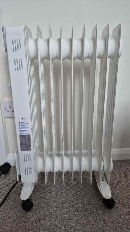 Photo of free 9 fin 2000W Oil filled radiator (Figge's Marsh CR4) #2