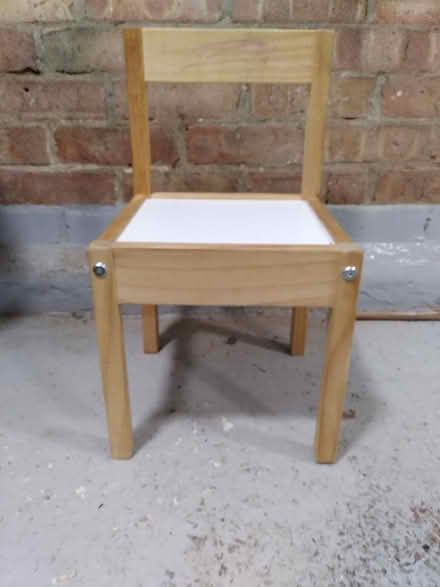 Photo of free Child's chair (Old Woking GU22) #1
