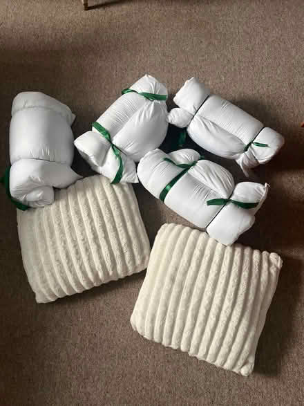 Photo of free 4 bed pillows and 2 cushions (Bath BA2) #1