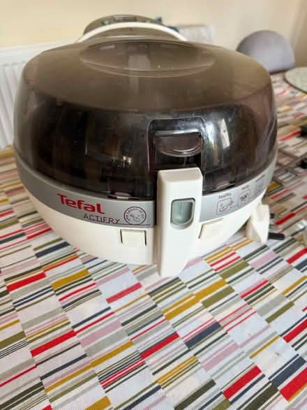 Photo of free Air fryer (Portslade) #1