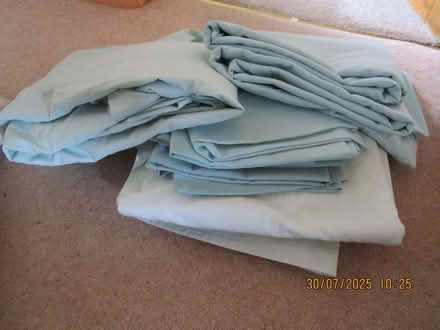 Photo of free Bedding (Purley CR8) #1