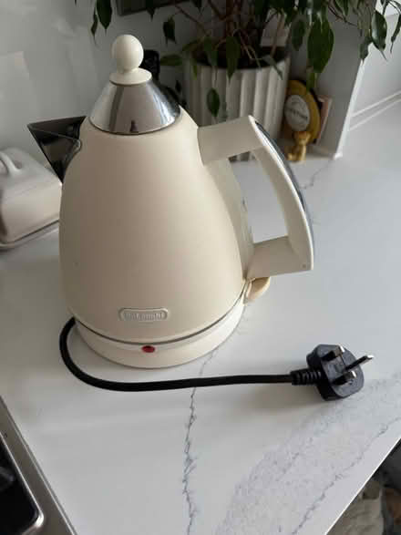 Photo of free Broken kettle (Surbiton KT6) #1