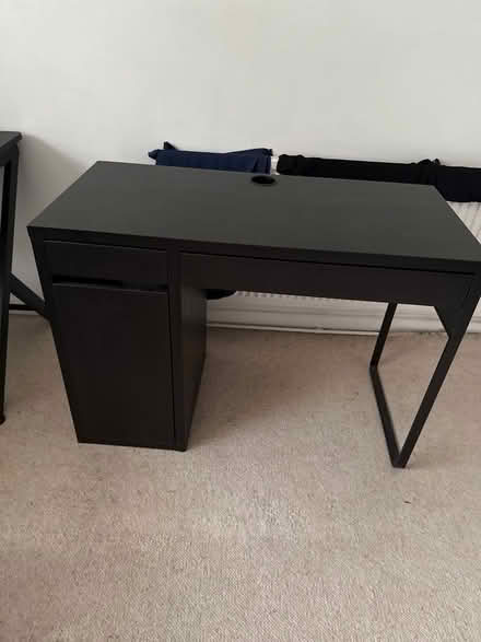 Photo of free Black wooden desk (Cr36nh) #2