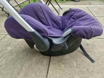 Photo of free car seat 0+ (newborn - baby 12 months) (Bog Gate TW9) #2