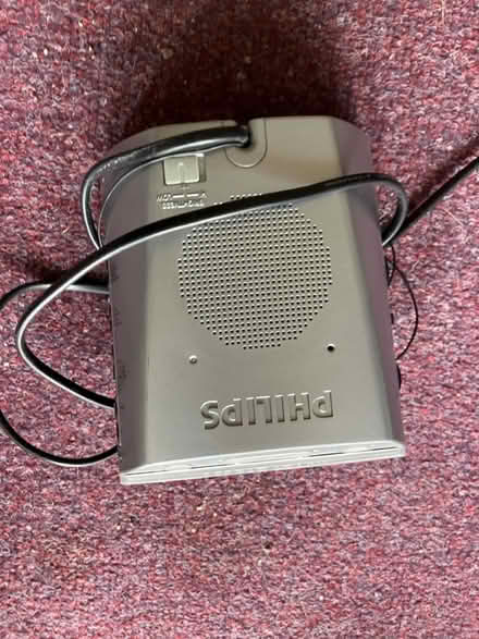 Photo of free Philips alarm clock radio FM/AM (Kempston) #3