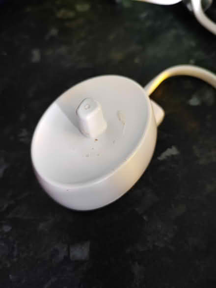 Photo of Oral b charger (Norwich) #1