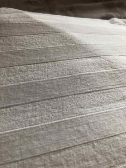 Photo of free White double duvet set (Denham UB9) #2