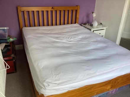 Photo of free 4ft 6in pine bedstead (Crookes S10) #1