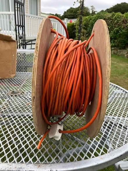 Photo of free Electric cable (Gwespyr CH8) #1