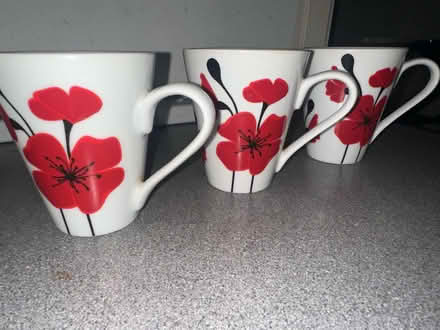 Photo of free Crockery and cups (CH41) #1