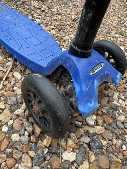 Photo of free Kids microscooter (Hamm Court TW17) #2