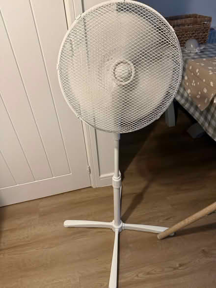Photo of free Standing fan (Whiteley PO15) #2