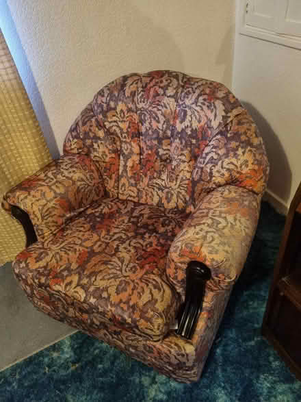 Photo of free 3 seater Sofa & chair (Petts wood BR2) #2