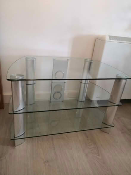 Photo of free Stand Tv (E1W 3QZ) #4