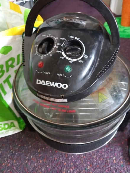 Photo of free Faulty Halogen Air-Fryer (Collyhurst M40) #1