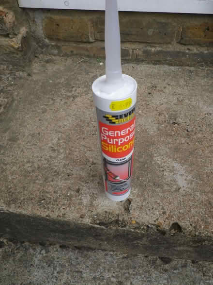 Photo of free Clear Silicon Gel (Ware SG12) #1