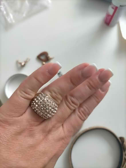 Photo of free Jewellery and hair assesories (Stevenage SG1) #4