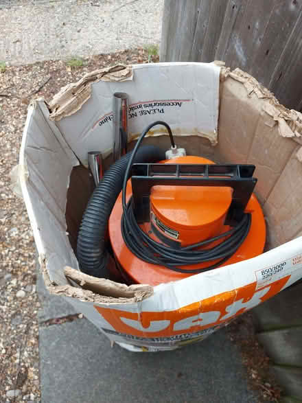 Photo of free Vax vacuum cleaner, wet/dry (35 yrs old) (Wildridings RG12) #4