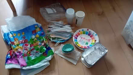 Photo of free Assorted party plates,cutlery,cups (Didsbury) #1