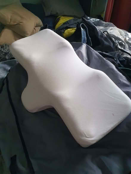 Photo of free orthopedic pillow (Peckham SE15) #1