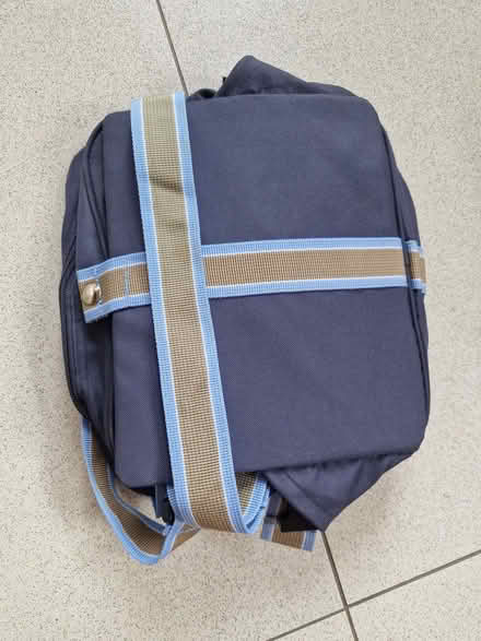 Photo of free travel booster seat / portable baby chair (Bog Gate TW9) #1