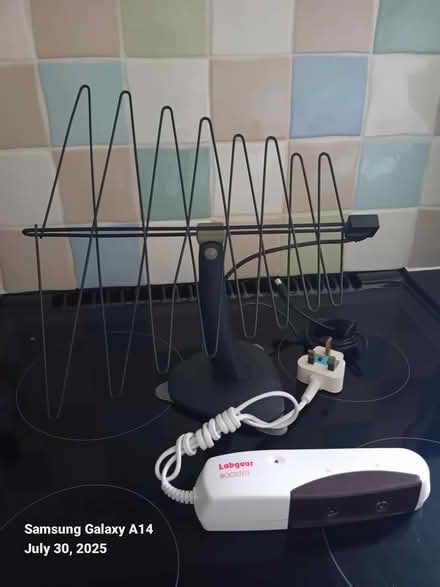Photo of free Labgear indoor aerial (Wokingham, RG41) #1