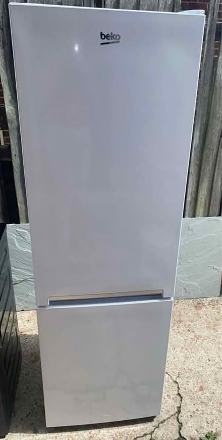 Photo of Fridge freezer (SM1) #1