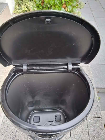 Photo of free New 42 litre indoor press release bin (BT8) #1