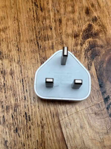 Photo of free iPhone charger (Wood Green N22) #1