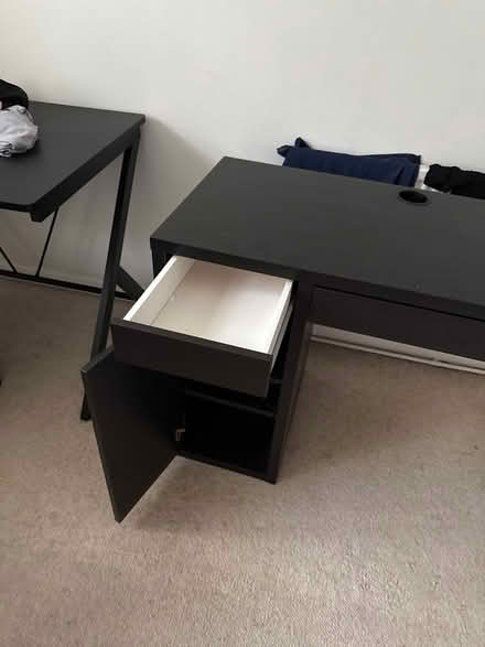 Photo of free Black wooden desk (Cr36nh) #1