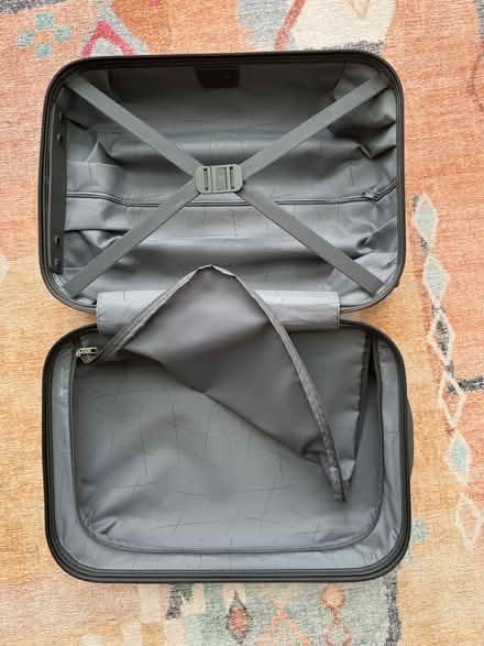 Photo of free Samsonite travel roller case (Horsham North RH12) #1