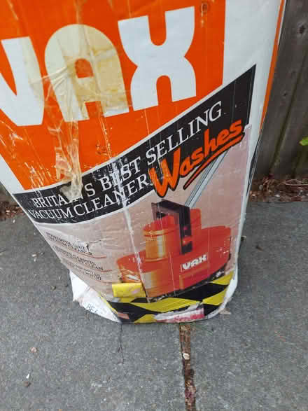 Photo of free Vax vacuum cleaner, wet/dry (35 yrs old) (Wildridings RG12) #3