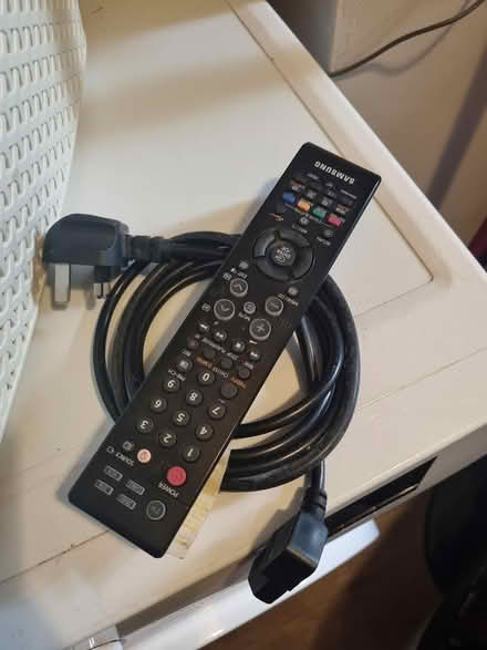 Photo of free 40inch Samsung tv (Hunters Bar S11) #3